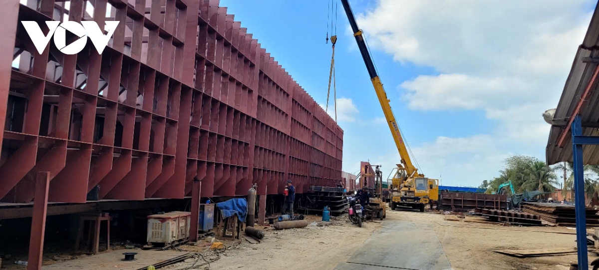 Nhộn nhịp nghề đóng tàu bước vào kỷ nguyên mới tại Đồng Tháp